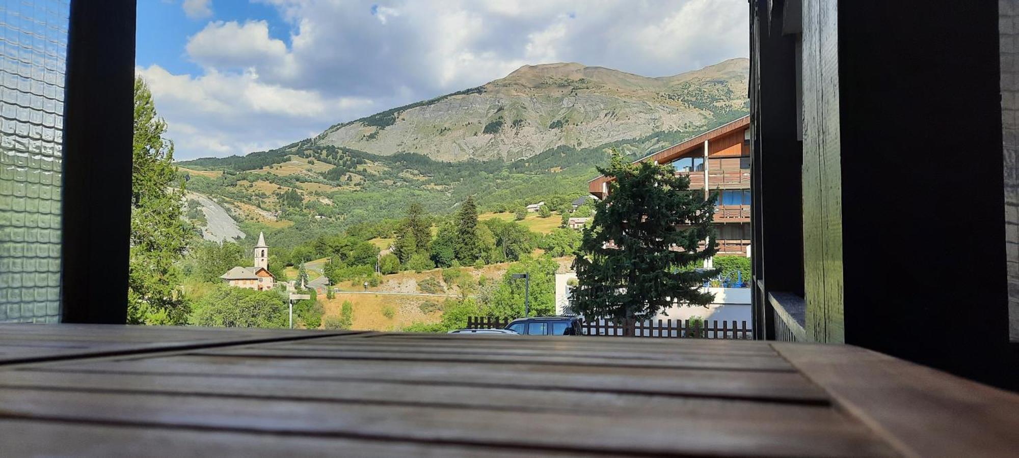 Charmant Studio Avec Balcon - Le Sauze Enchastrayes Exterior photo